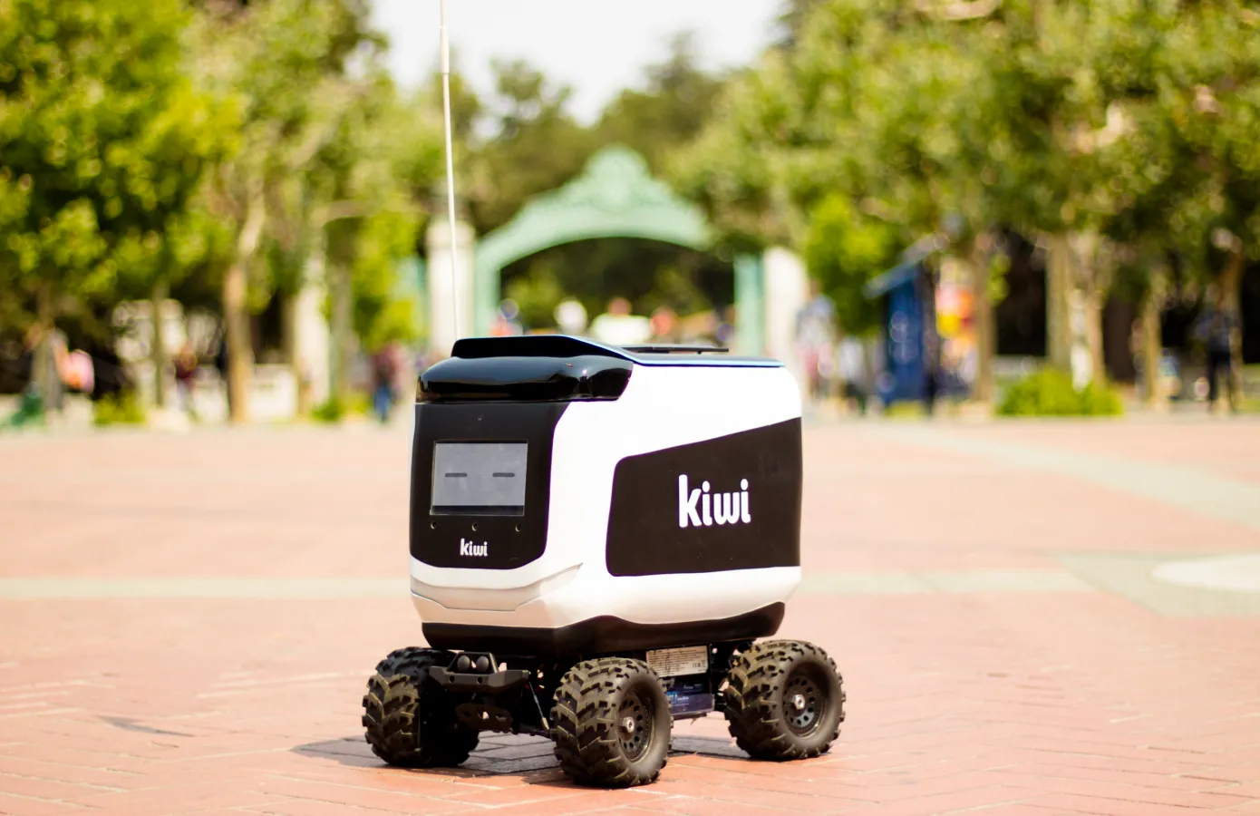 机器人送货公司 Kiwibot 以中美紧张局势为由收购台北芯片制造商-robotdelivery 