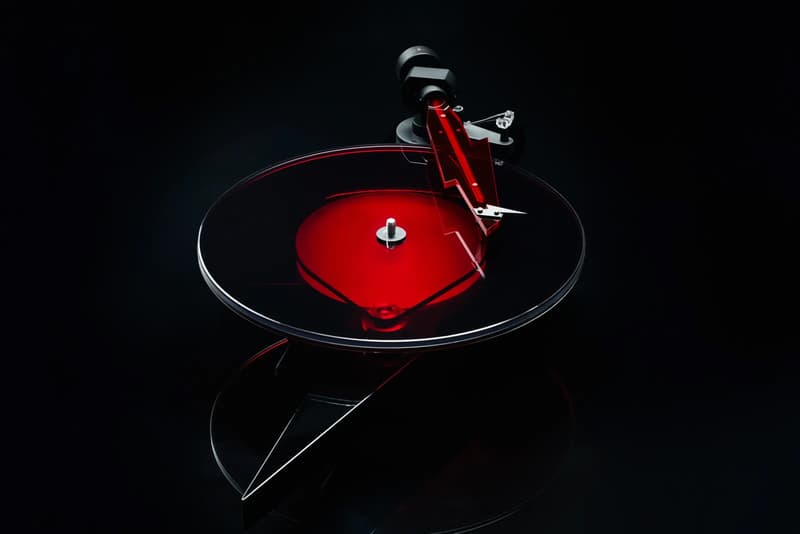 Pay tribute to the legendary band AC/DC! Pro-Ject launches "Lightning" vinyl record player-1740913554_791_Pay-tribute-to-the-legendary-band-ACDC-Pro-Ject-launches-Lightning
