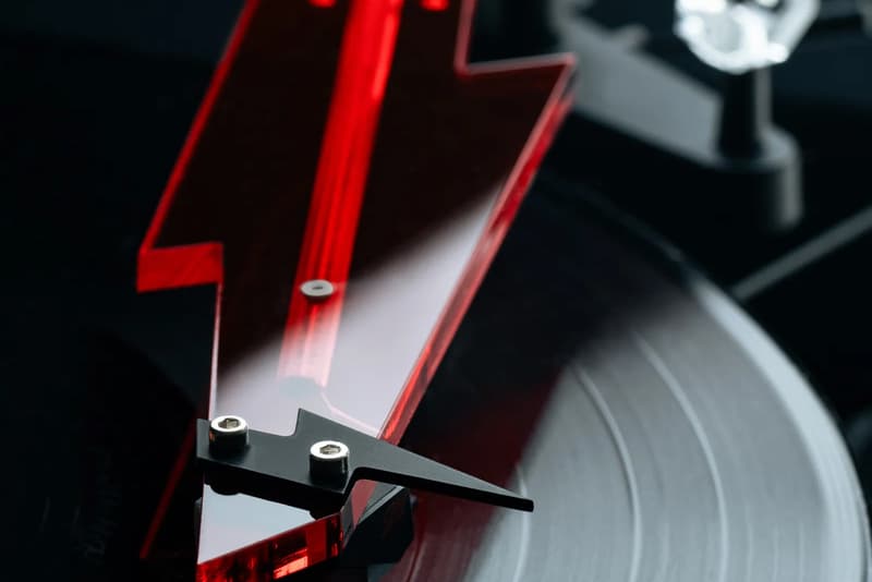 Pay tribute to the legendary band AC/DC! Pro-Ject launches "Lightning" vinyl record player-1740913554_883_Pay-tribute-to-the-legendary-band-ACDC-Pro-Ject-launches-Lightning