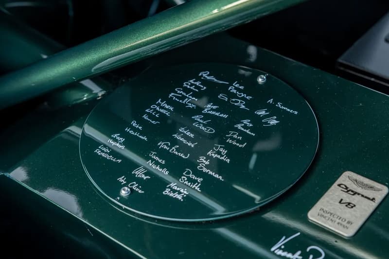 Aston Martin Super Rare V8 Super Cygnet Ultimate Cannon Model is on sale-1741245909_275_Aston-Martin-Super-Rare-V8-Super-Cygnet-Ultimate-Cannon-Model