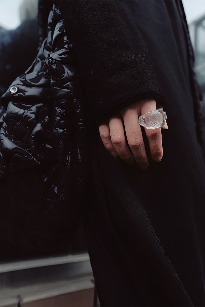 Streetsnaps: Black or White? which one? Small-1741271643_317_Streetsnaps-Black-or-White-which-one-Small