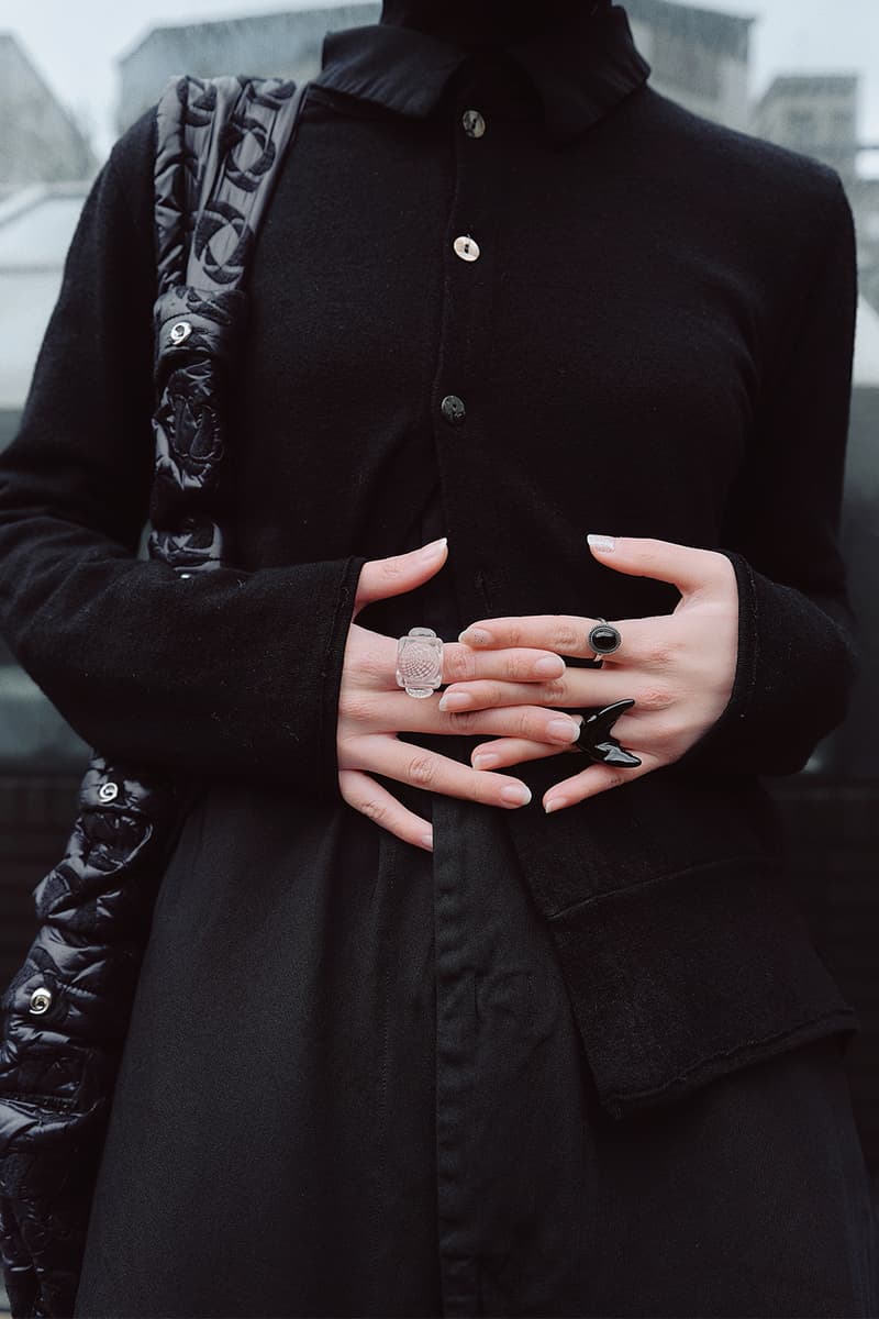 Streetsnaps: Black or White? which one? Small-1741271643_711_Streetsnaps-Black-or-White-which-one-Small