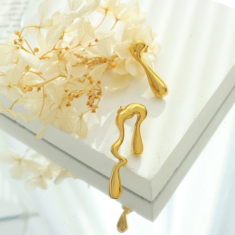 Gold Tone Stainless Steel Abstract Drop Earrings | Modern Fluid "Melted" Design Stud - 主图-2-2 