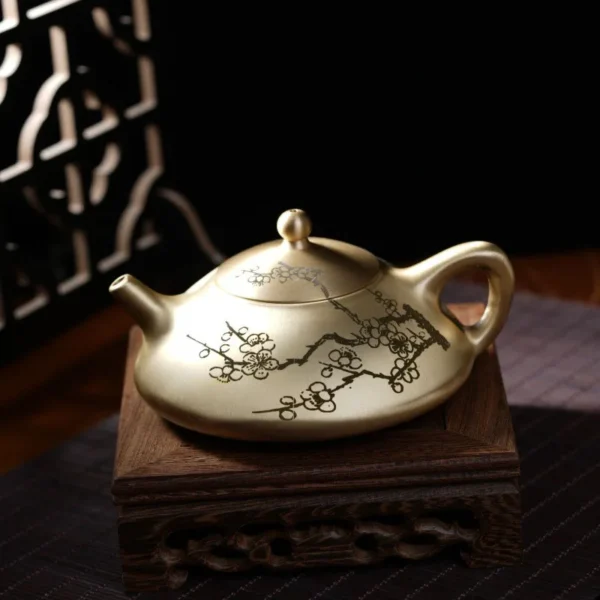 Creative Cast Iron Teapot Chinese Style Brass Tea Pot with Handle Copper Craftsmanship Tea Kettle For Friends Tea Lovers Gifts