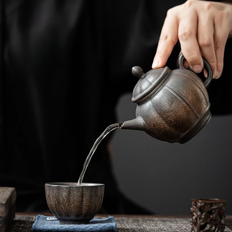 Japanese teapot single pot household retro kung fu tea set single filter ceramic tea maker gilt teapot set