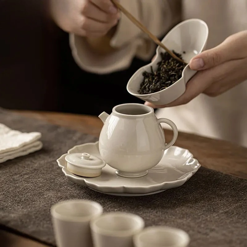 120ml Chinese Handmade Grass Wood Gray Ceramic Teapot Creative Pot Tea Brewing Kettle Kung Fu Tea Tea Services Decoration Gifts