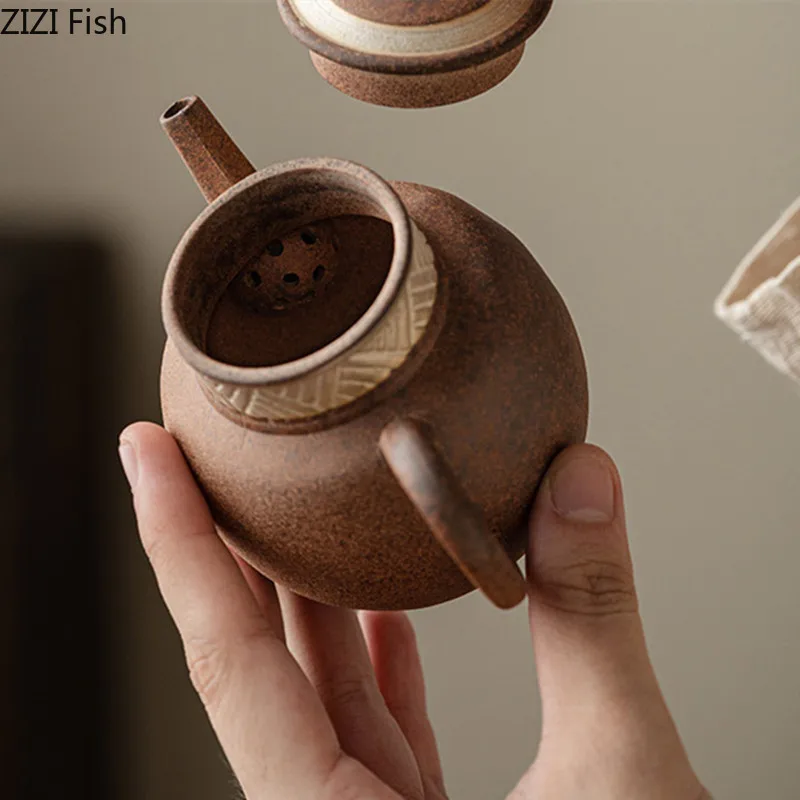 Three legged Teapot Office Longjing Pu'er Teapot Creative Ceramic Kung Fu Tea Set Small Teapot Chinese Tea Ceremony Accessories
