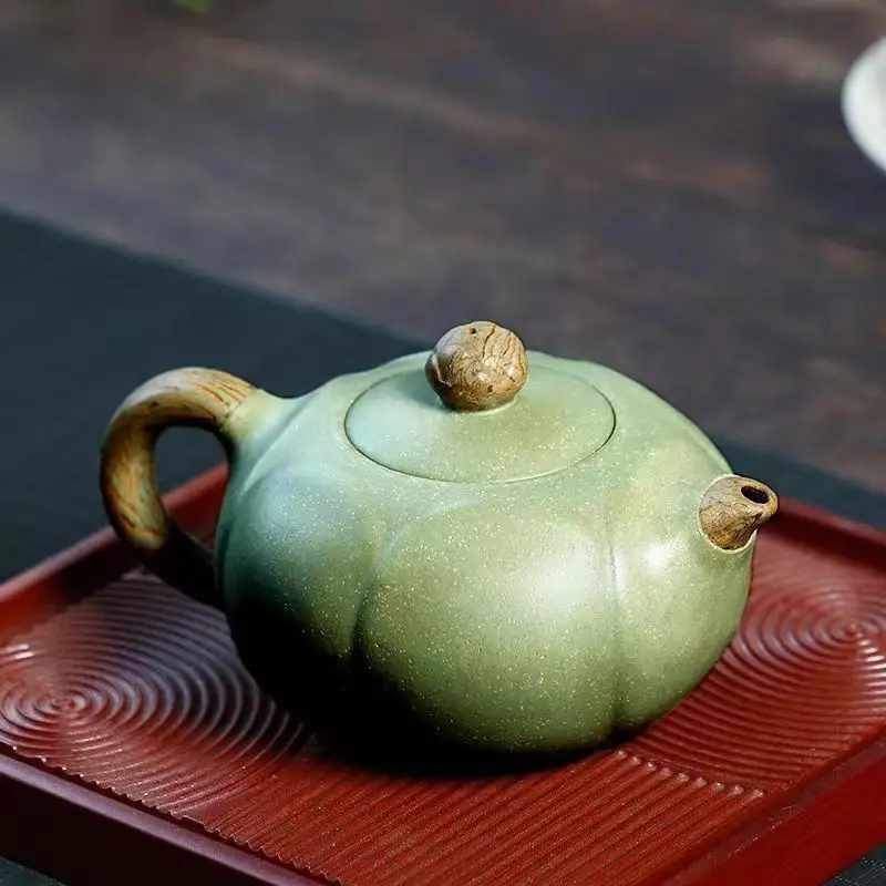 Chinese Style Clay Teapot for Kongfu Tea Pots, Handmade Tea Pots, Lotus Zisha Segment Mud Xishi, Yixing Purply, 300ml, 1Pc